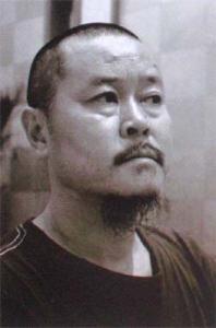 谢定超